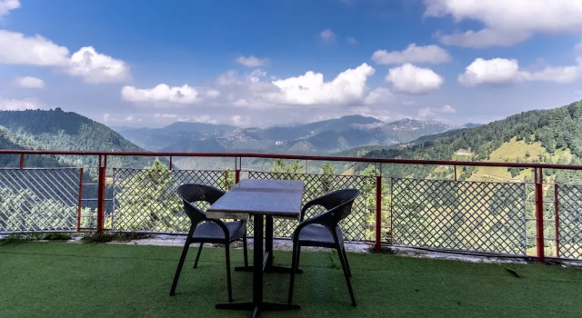 Номер Premium Kufri Pacific Resort