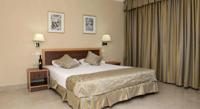 La Perla Hotel, Забронировать Отель Тверия Тивериадское озеро, рядом с Hammat Tiberias