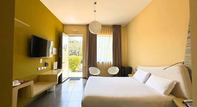 Двухместный номер Classic с видом на горы ibis Styles Catania Acireale