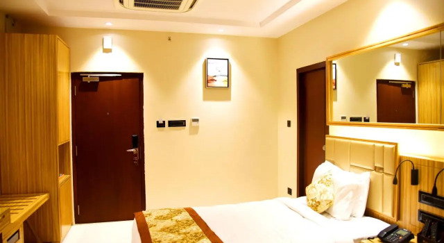 Mango Hotels Vijaywada, Rezervovat Hotel Hotely v Andhra Pradesh s parkováním, Parkování
