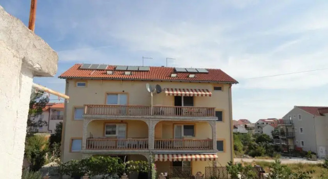 Apartments Lalic, Забронировать Апартаменты/квартира Апартаменты Водице, рядом с Пляж Фрателли, Апартаменты/квартира