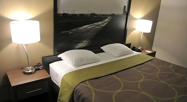 Люкс Home Inn and Suites Lloydminster