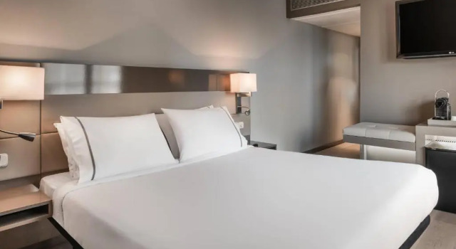 Двухместный номер Standard AC Hotel Iberia Las Palmas by Marriott