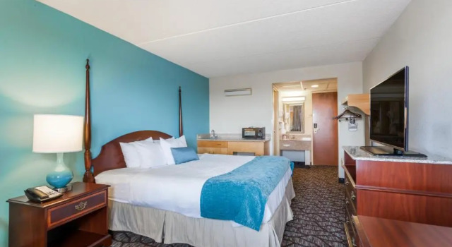 Номер Standard Days Inn by Wyndham Hershey