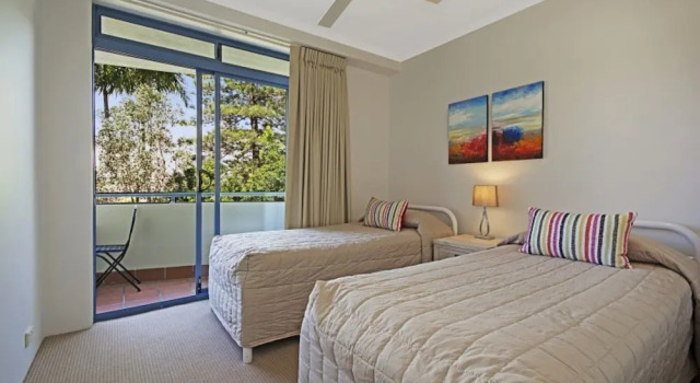 Stunning views great location Sunshine Beach! - Unit 1 Vista Pacific 12 Bryan Street, Prenota Hotel Hotel a Queensland con parcheggio, Parcheggio