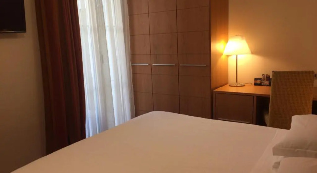 Двухместный номер Deluxe с балконом Accademia Hotel