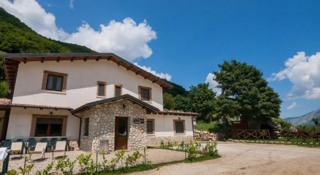 Двухместный номер Standard с видом на горы Al Peschio Pizzuto Agriturismo