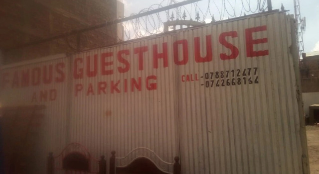 Famouse Guest House, Prenota Affittacamere Nairobi CBD Nairobi