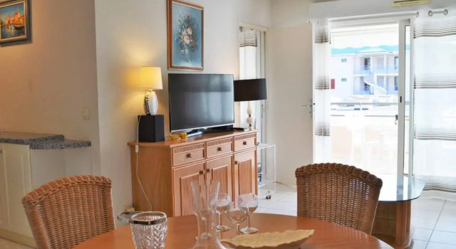 Appartement Le Lavandou, 2 pièces, 4 personnes - FR-1-251-399