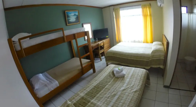 Четырёхместный семейный номер Standard Hotel Guadalupe