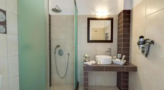 Трёхместный номер Standard с видом на сад Dream Island Hotel