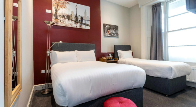 Семейный номер Standard Royal Park Hotel