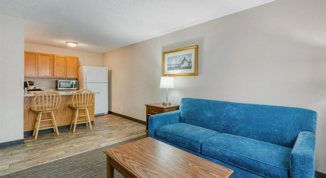 Двухместный люкс с 2 комнатами SureStay Plus by Best Western Elizabethtown Lancaster