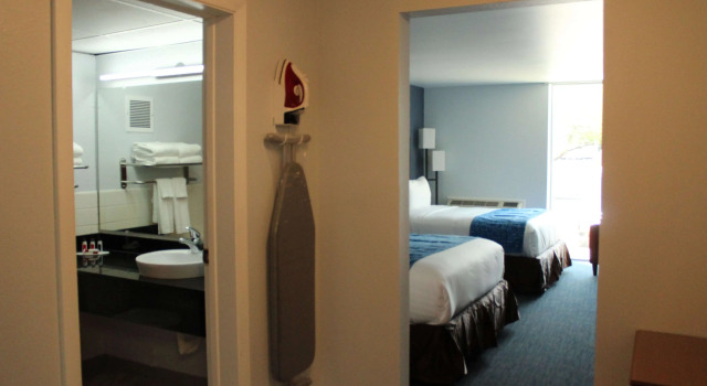 Travelodge by Wyndham Water’s Edge Hotel - Racine