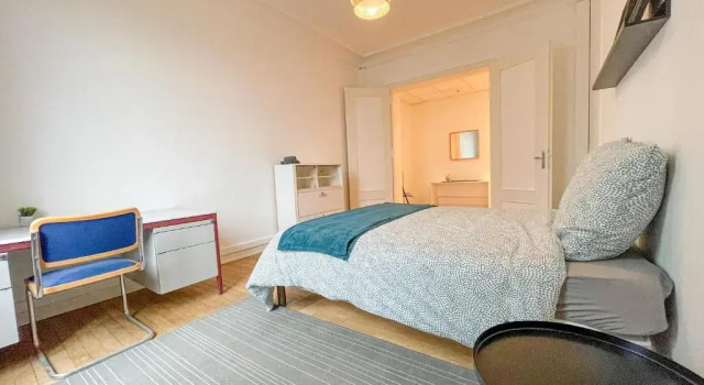 Номер Standard Chambres privées -Private room- dans un spacieux appartement - 100m2 centre proche gare