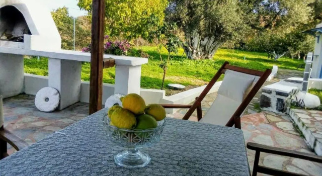 Коттедж «Astrofeggia» A private stone house Nature-Seaview