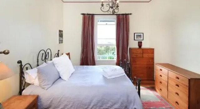 Crescent Villa, Rezerwuj Willa Hotele w Auckland Region z parkingiem, Parking