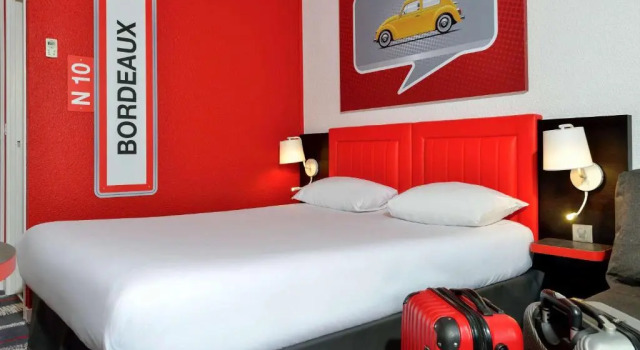 Четырёхместный номер Standard ibis Styles Angoulême Nord - hôtel restaurant