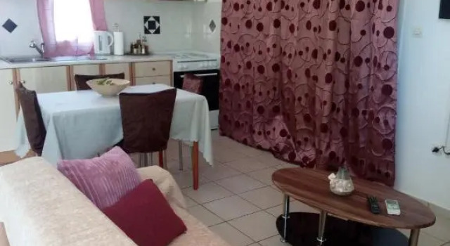 Fani's Apartments 4