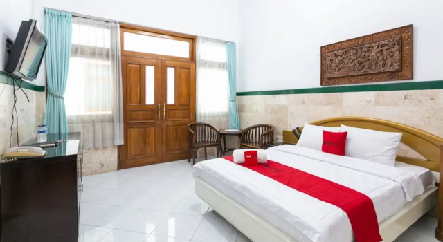 Habitación doble Estándar RedDoorz Syariah near Alun Alun Magelang Bayeman