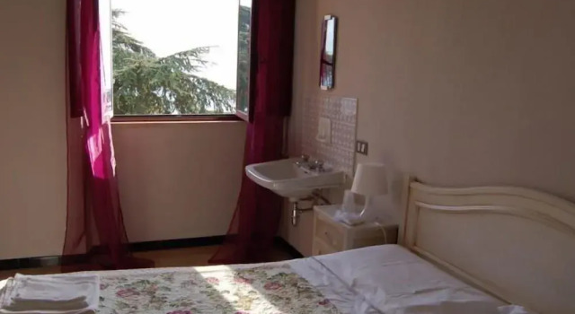 Casa Betania, Забронировать Гостевой дом Отели в центре Кортона с завтраком, отели в центре Кортона с завтраком