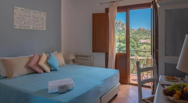 SantAndrea, Rezervați Hotel Hoteluri în Emerald Coast cu piscină, Piscină