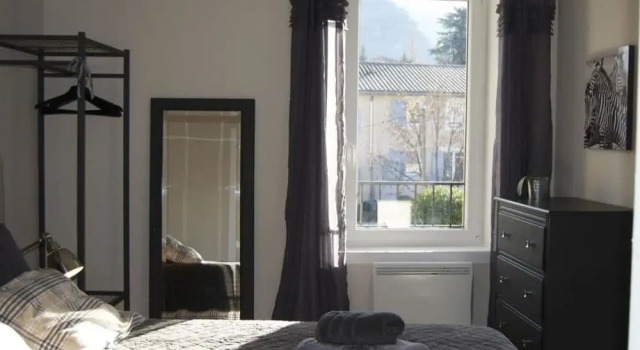 Apparthôtel 27 le lion dor, Забронировать Отель Отели Малосен с бассейном, Бассейн