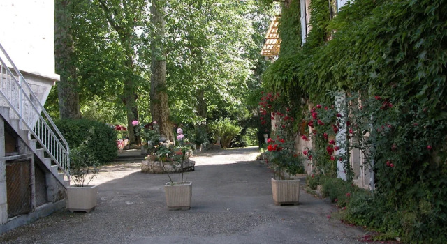 L'Eden, Réserver Hôtel Montcuq-en-Quercy-Blanc 