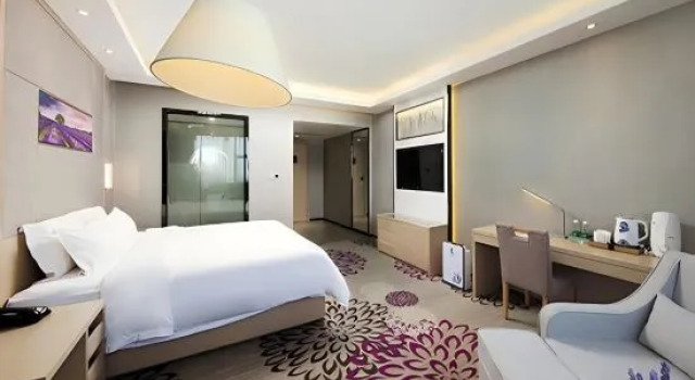 Люкс Deluxe Lavande Hotel (Nanchang Xianghu Yi Affiliated Hospital)