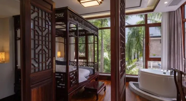 Люкс Xishuangbanna Tropic of Cancer Lake View Hot Spring Hotel