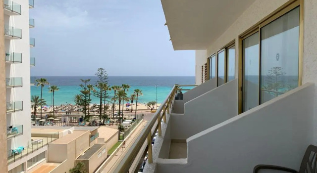Двухместный номер Standard с частичным видом на море Hotel Biniamar