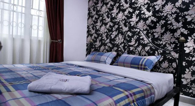 Deluxe Zimmer mit Balkon Red Sox Hotel Ltd