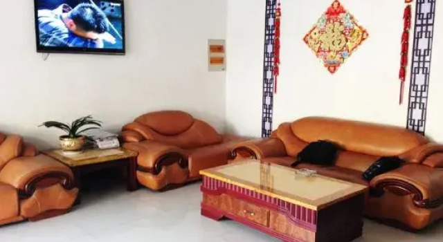 Anyi Hotel, Prenota Hotel Hotel a Jiaxing con parcheggio, Parcheggio