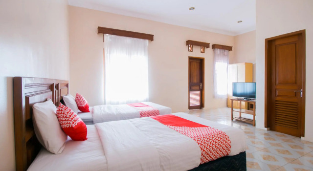 Luxo Casal quarto OYO 1667 Edotel Smkn 1 Pacet Syariah
