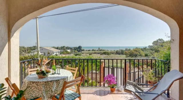 appartamento la veranda sul mare a Sampieri, Забронировать Апартаменты/квартира Отели Сампиери с парковкой, Парковка