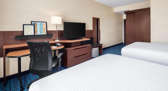 Четырёхместный номер Standard Fairfield Inn & Suites by Marriott Poplar Bluff