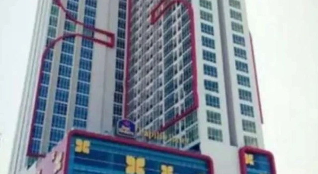 Apartement Group A at Tamansari Papilio Surabaya, Book Lejlighed Hoteller i Gayungan med parkering, Parkering