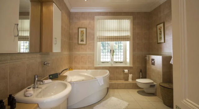 Люкс с балконом Chateau La Chaire Hotel