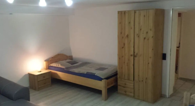 Апартаменты Monteurzimmer & Ferienwohnung G. Klement