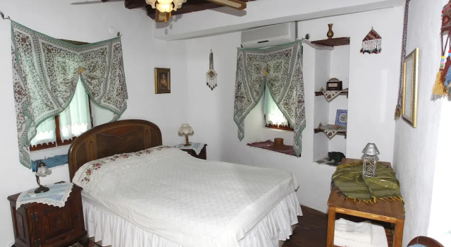 Двухместный номер Standard с балконом Nazhan Hotel - Boutique Class