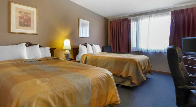 Quality Inn and Suites Beaver Dam, Buchen Sie Hotel Beaver Dam Wisconsin