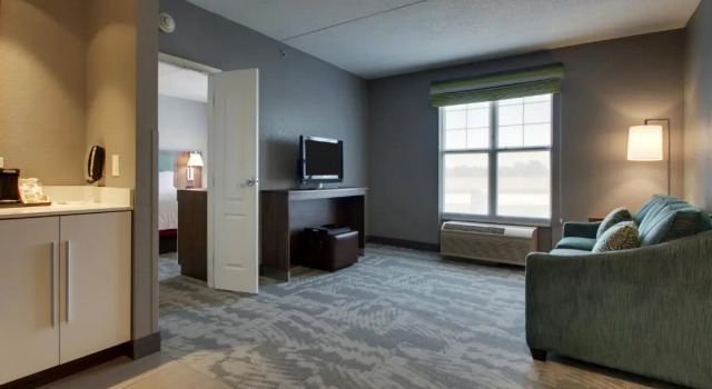 Люкс c 1 комнатой Hampton Inn & Suites Chicago/Aurora