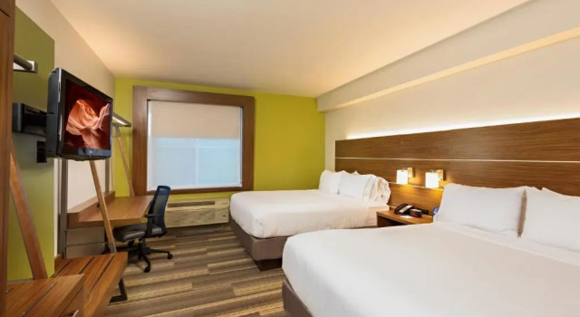 Четырёхместный номер Standard Holiday Inn Express Peoria North - Glendale by IHG