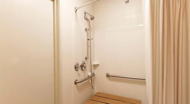 Номер Standard Days Inn by Wyndham Monmouth Junction-S Brunswick-Princeton