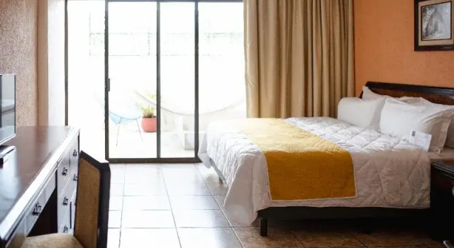 Полулюкс Standard с балконом Hotel Los Aluxes