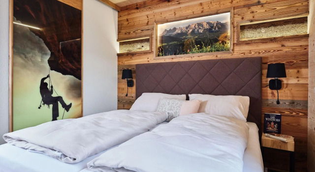 Luxury Chalet in Ennsling near Schladming with Private Spa, Book Chalet Villaer i Liezen, Villa