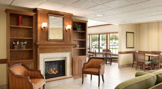 Country Inn & Suites by Radisson, Chanhassen, MN, Prenota Hotel Chanhassen Minnesota