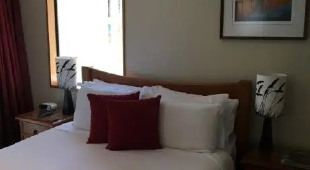 Wanaka Springs Lodge