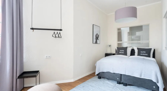 Primeflats - Huge Apartment at Gasometer 17, Book Lejlighed Hoteller i Berlin med parkering, nær EUREF-Campus, Parkering