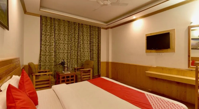 OYO 19872 Hotel Rock Villa, Забронировать Отель Отели Манали с завтраком, Завтраки